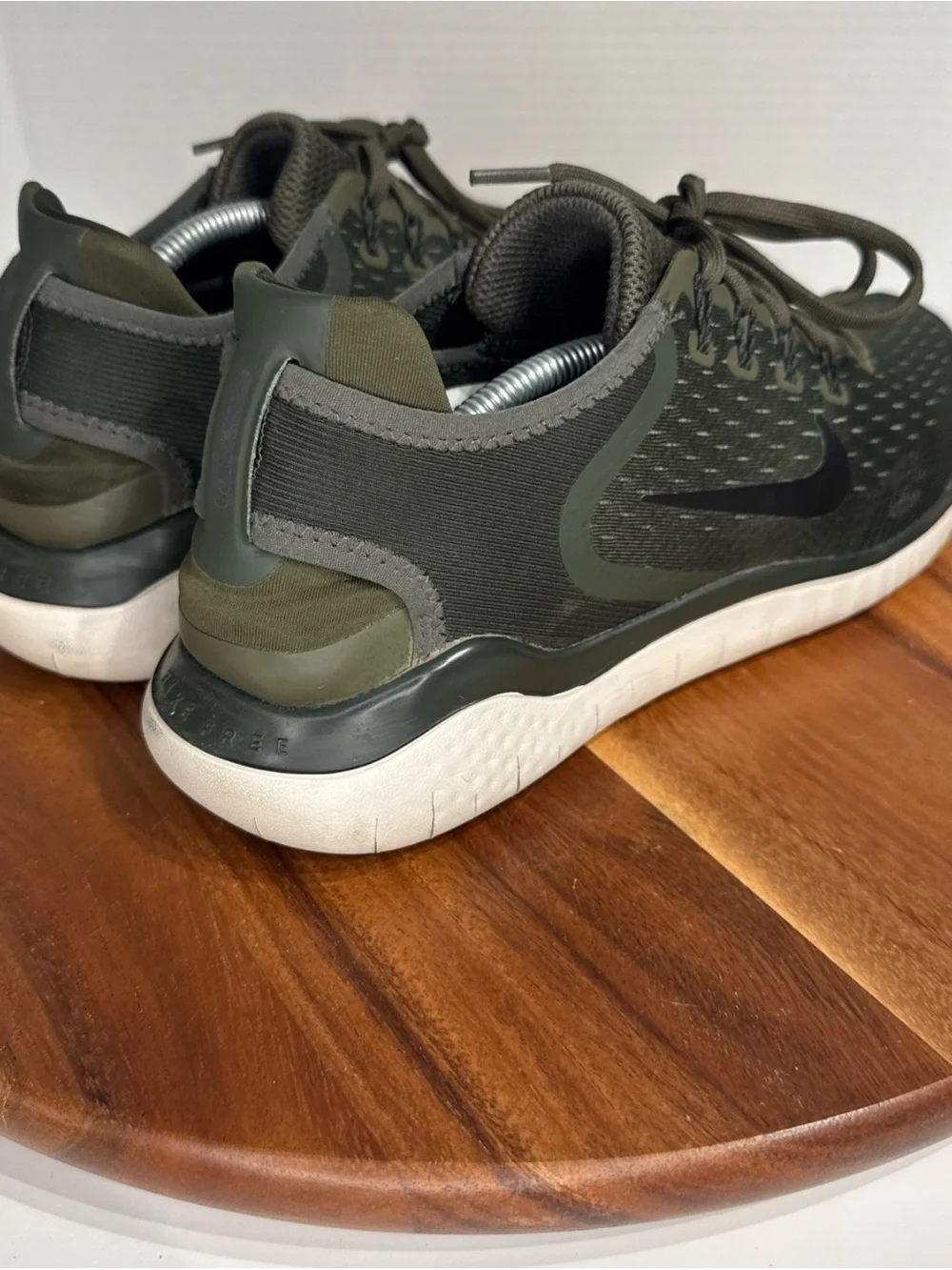 Nike Free Run 2018 Cargo Green Running Sneaker Shoe Men's Size 10